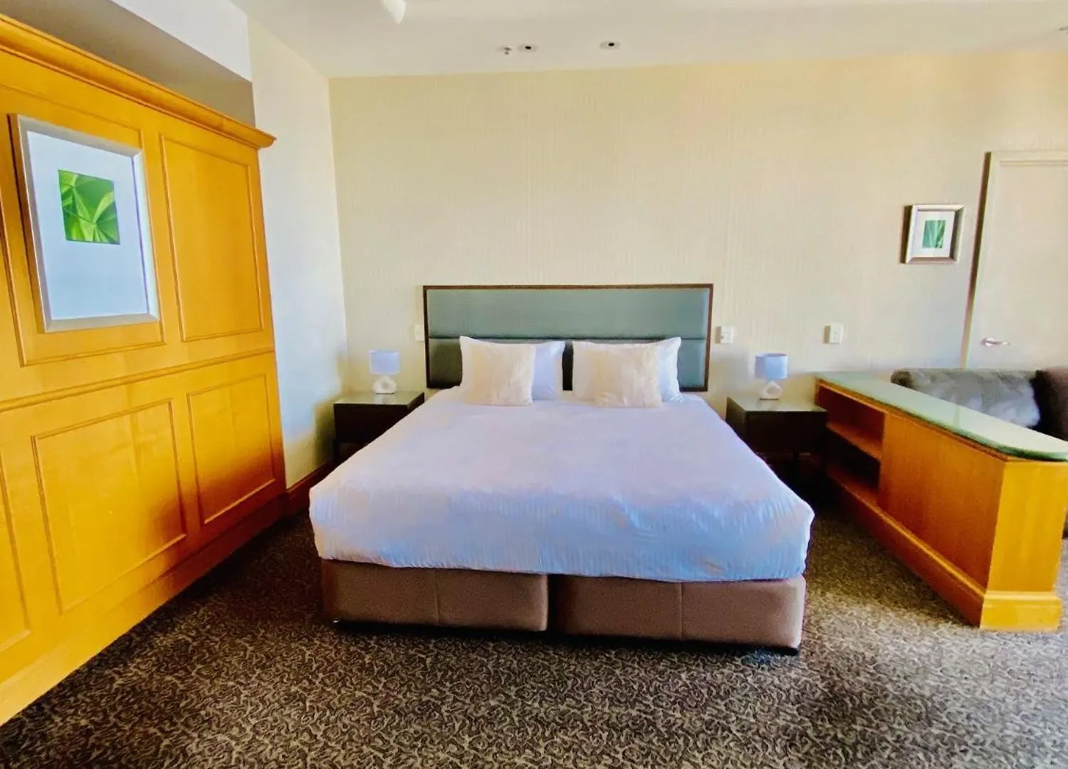 Hotel Room Ocean View Surfers Paradise Gold Coast Apartment